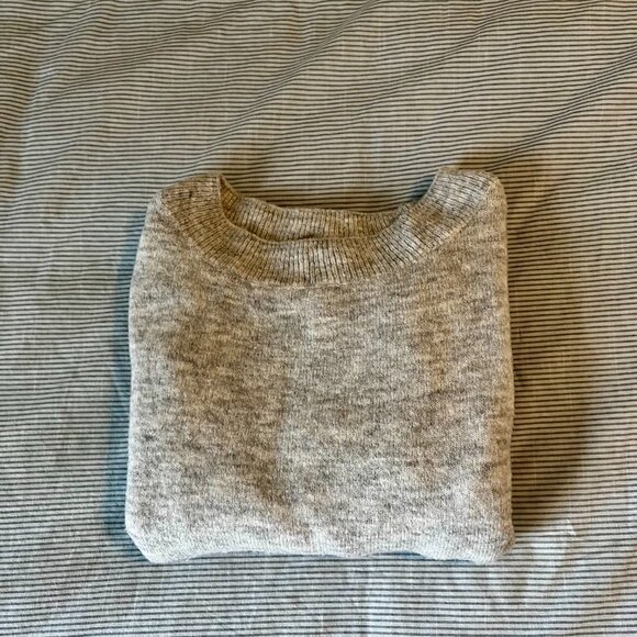 Light Grey Soft Oversized Slouchy Sweater - Picture 3 of 4